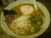 「烏賊干し鶏白湯醤油そば＋タマネギ」@新橋 纏の写真