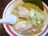 「ラーメン（太麺、大盛）」@ラーメン長山の写真