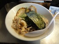 「油かすらーめん（豚骨醤油味）」@心斎橋 大阪麦風らーめんの写真