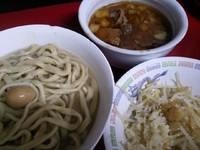 「小つけ麺　ラー油少なめ、あつもり、ニンニクアブラ」@蓮爾 登戸店の写真