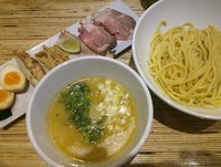 「【数量限定】鶏つけそば〈塩〉特製（950円）」@NOODLE STOCK 鶴おかの写真