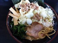 「豚骨ラーメン(味噌)+キャベチャ」@横浜ラーメン 麺壱家の写真