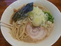 「濃厚魚介ラーメン（700円）」@麺 一直の写真