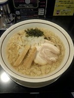 「背脂煮干し燕三条式中華そば」@肉煮干し中華そば さいころの写真