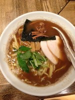 「烏賊干し鶏白湯醤油そば」@新橋 纏の写真