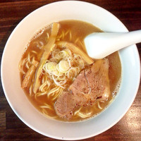 「濃厚鶏煮干しそば 中」@青森煮干し中華そば ごうかくの写真