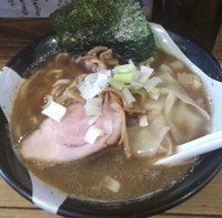 「煮干ラーメン・750円」@すごい煮干ラーメン凪 新宿ゴールデン街店 本館の写真