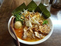 「紅スペシャルらーめん（1,030円）」@らーめん チキントの写真