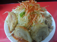 「辛ラーメン（並）＋小豚 ￥700＋￥150」@びんびん豚の写真