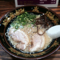 「ラーメン（580円）」@元祖博多中州屋台ラーメン 一竜の写真