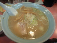 「トンコク正油ラーメン(390円)小ライス(100円)」@麺々亭 北品川店の写真