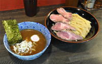 「つけ麺（中） 780円 ＋ 低温ちゃーしゅー 250円」@麺心 國もとの写真