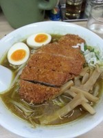 「カレーらーめん＋トンカツ　1050円」@らーめん山田の写真