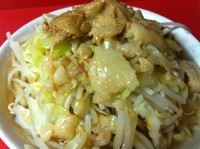 「小ラーメン（ヤサイ、アブラ）」@ラーメン二郎 千住大橋駅前店の写真