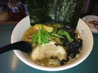 「塩ラーメン + バター」@味の店 ラーメンハウスの写真