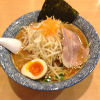 「丸味噌ラーメン 太麺」@めん丸 仁戸名店の写真