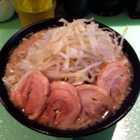「ラーメン中盛り・チャーシュー」@ラーメン107の写真