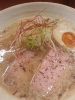 「中々690円＋半ﾁｬｰﾊﾝセット150円」@麺元素の写真