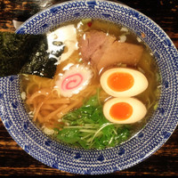「塩ラーメン 700円＋味玉（クーポン）」@くじら軒 横浜本店の写真