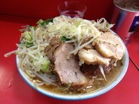 「ぶた入り大ラーメン 全部 750円」@ラーメン二郎 三田本店の写真