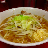 「小ラーメン 麺半分硬めニンニク 650円」@ラーメン二郎 桜台駅前店の写真