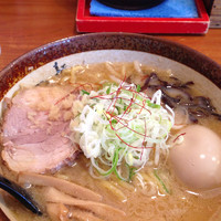 「味噌ラーメン＋煮卵」@麺屋つくしの写真