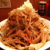 「カラミソ （ヤサイ ニンニク カラメ ギョフンマシマシ）」@メガガンジャの写真