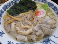 「塩もつラーメン」@大谷パーキング上り ハイウェイショップ大谷の写真