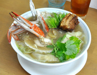 「シャリっとワンタン麺 帆立と渡り蟹のダブルＤＸ（1500円）」@MENYA 食い味の道有楽の写真