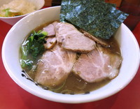 「チャーシューメン（中盛・かため）」@ラーメン しらいしの写真