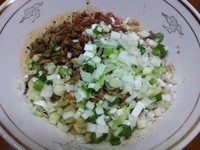 「汁なし担々麺   ６００円」@中華屋 龍影の写真