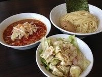 「辛味噌つけめん中 800円煮卵100円 キャベチャ100円」@味噌麺 伝堂の写真