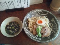 「つけ麺(あつもり)＋ＥＭ半熟玉子(半分)」@季織亭の写真