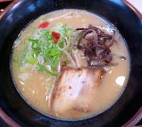 「とんこつらーめん」@九州ラーメン金平の写真