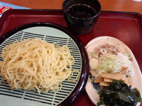 「ざるラーメン350円」@山田うどん 赤井店の写真