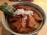 「冷やし煮干し中華そば・大＋チャーシュー、780円＋250円」@麺味庵 和（NAGOMI）の写真