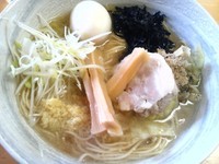 「塩豚骨らーめんにぼし」@中華そば 秀の写真