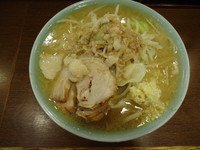 「ラーメン(ニンニク少なめ・アブラ)700円」@ラーメン二郎 池袋東口店の写真