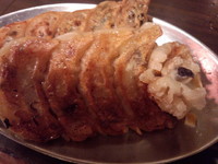 「クリームシチュー餃子300円」@餃子酒場 大田屋の写真