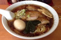 「醤油ラーメン中盛＋味玉(650円＋100円＋100円)」@尾道ラーメン 正ちゃんの写真