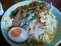 「小ラーメン　こってり　太麺　ニンニクアブラ」@豪徳寺ラーメン りらくしんの写真