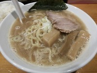 「らーめん680円＋半ライス100円」@魚介とんこつらーめん 晴れ空の写真