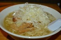 「煮干し塩ラーメン ネギトッピング　600＋50円」@麺や のかぜの写真