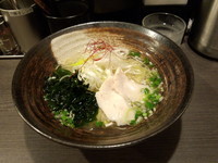 「塩そば」@四川麺条 香氣 千歳烏山店の写真