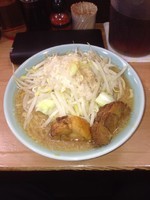 「豚そば(太麺、並盛り、アブラまし)」@ラーメン慶次郎 亀戸店の写真