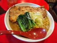 「厚切り炙りチャーシュー麺1000円(ランチ特盛りサービス)」@らー麺's kitchen かわべの写真