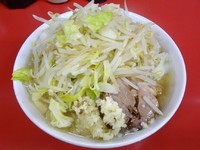 「小ラーメン（650円）ヤサイニンニク」@ラーメン二郎 千住大橋駅前店の写真