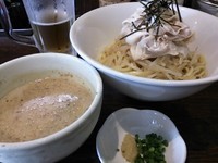 「【7月の限定】冷やしゴマつけめん（並盛200g）600円」@伝家 志木店の写真