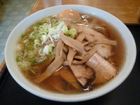 「らーめん（ふつう）+ゆで玉子¥700+¥50」@大勝軒 淵野辺店の写真