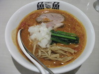 「トマトみそらーめん」@立川中華そば 魚魚-toto-の写真